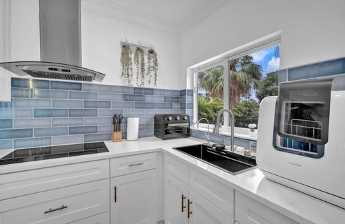 Melaleuca Gardens Casa | Entire House - Paradise in Dania Beach