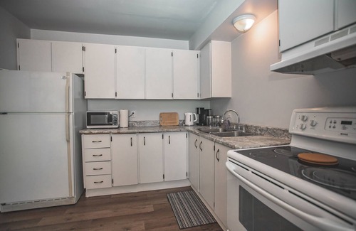 Algoma District Casa | Entire house/patio Garden Sleeps7