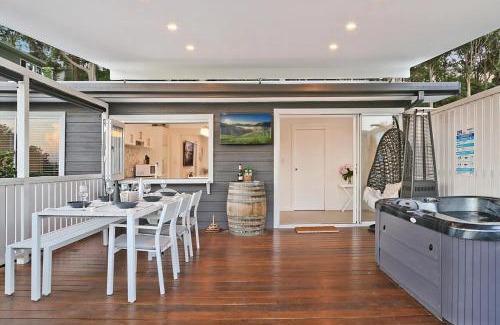 Saratoga Casa | Entire House plus Large Bell tent in Central Coast