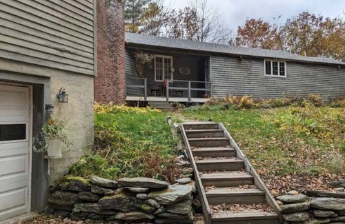Arlington Casa | ENTIRE HOUSE - Private Vermont House on 52 acres