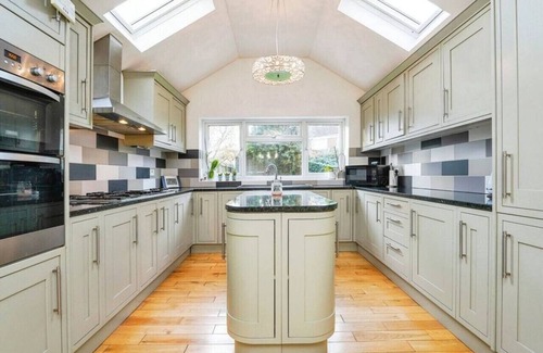Quedgeley Casa | Entire House Quedgeley, Gloucester