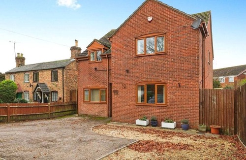 Quedgeley Casa | Entire House Quedgeley, Gloucester