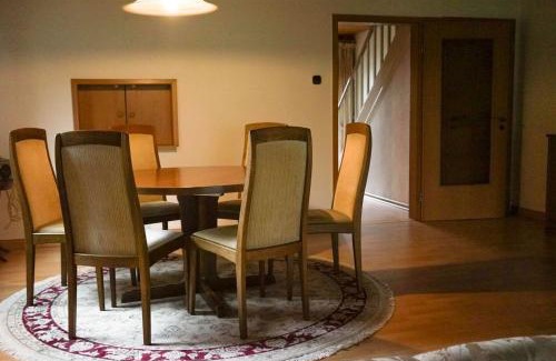 Bielefeld Casa | Entire house, quiet city location, garden, parking