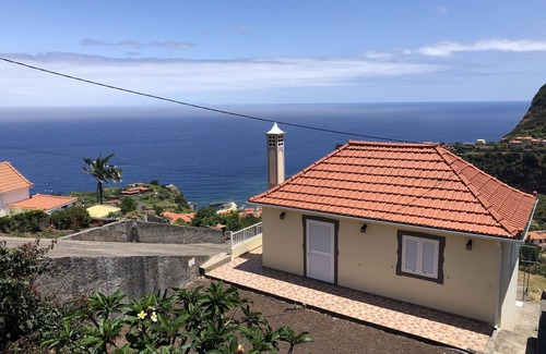 Faial Casa | Entire house with astonishing mountain and ocean view.