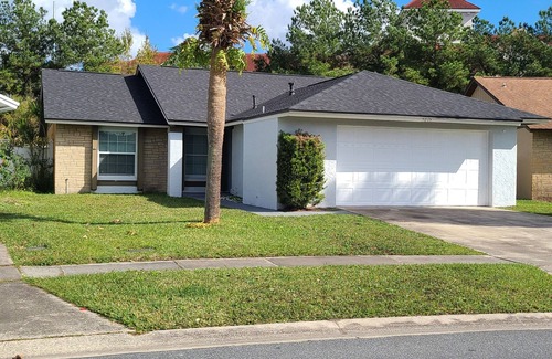 Indian Wells Casa | Entire house with heated pool, fenced yard, 4 miles to all attractions.