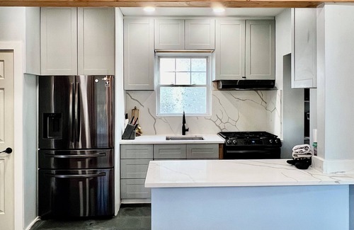 Southeast Yonkers Casa | Entire house with Hot Tub 25 Mins to Manhattan