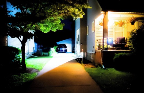 Dearborn Apartamento | Entire independent 1 bedroom Apartment - no kitchen