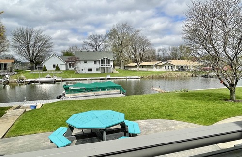 Rochester Casa | Entire Lake Manitou Home - Sleeps 10