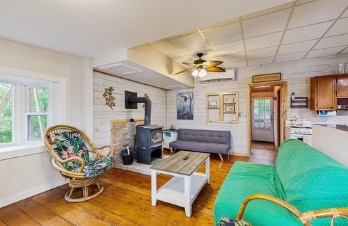Augusta Cabina | Entire lakefront home on Togus Pond with decks, canoe, firepit & great view