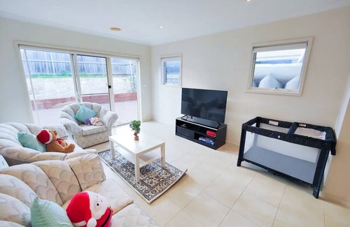 Casey Casa | Entire Lovely House With 3 Bedrooms, Good Location