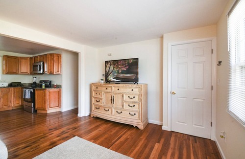 Bridgeport Apartamento | Entire lovely & private first floor unit