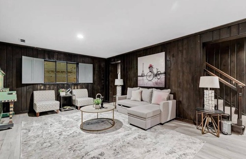 Bethesda Casa | Entire LUX Home in Bethesda