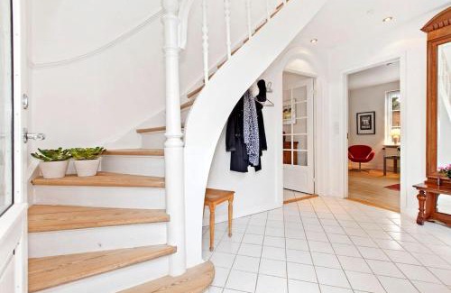 Slagelse Apartamento | Entire multi-room apartment in patrician villa