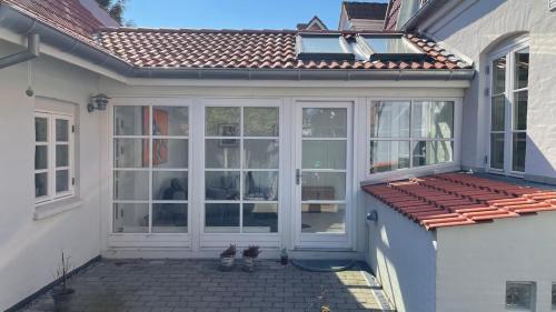 Slagelse Apartamento | Entire multi-room apartment in patrician villa