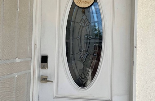Westmont Casa | Entire Newly Renovated House in North Pomona