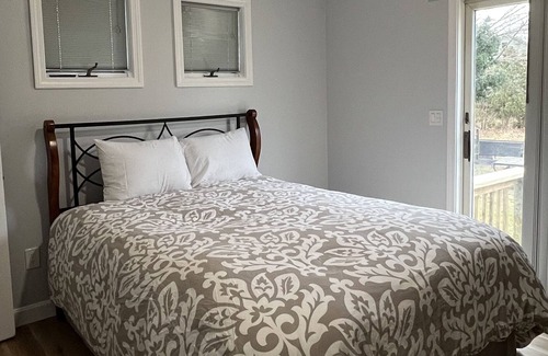 Somersworth Casa | Entire one-bedroom guest suite - Somersworth