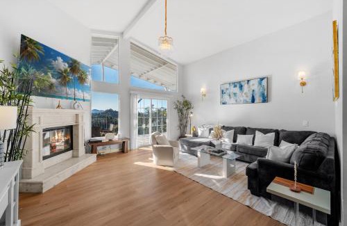 Rancho San Diego Casa | Entire Private 4BR 2Bth, Pool, View, 4 Parking, King Bed, Big Yard