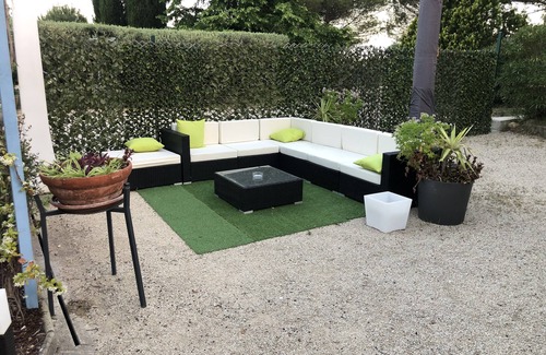 Ledenon Casa | Entire private gîte