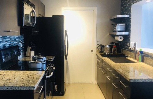 North Lauderdale Casa | Entire Residential Home w/Pool! , 20min from beaches, mall & airport