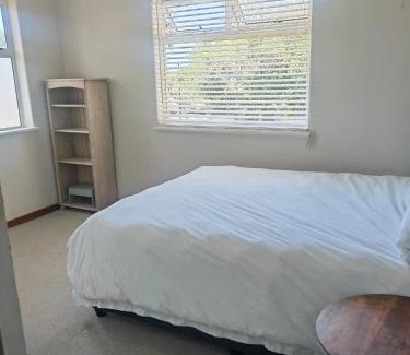 Durban North Apartamento | Entire specious 3 bedrooms house in Durban