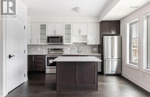 Richmond Hill Casa | Entire Studio House, Full Kitchen, Bath, Free Parking