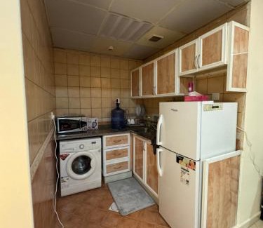 Al Sharq Apartamento | Entire Studio Sharjah
