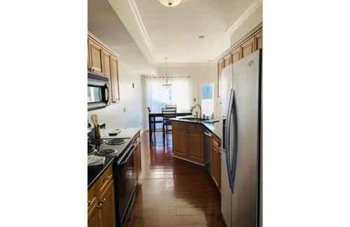 Moody Casa | Entire Townhouse: Close to Barbers, Talladega and Bham - Long Term Discounts