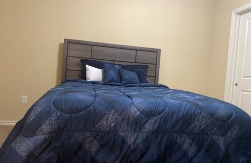 Milton Casa | Entire Townhouse/ Comfy 1BD 1BA/ Near Mall&More