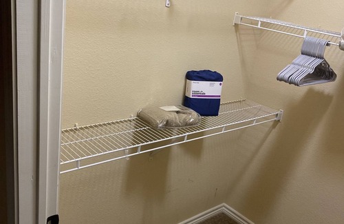 Milton Casa | Entire Townhouse/ Comfy 1BD 1BA/ Near Mall&More