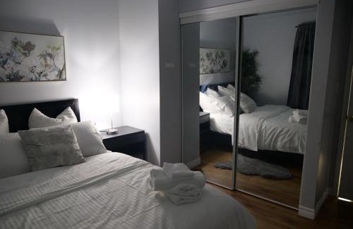 Amherstview Apartamento | Entire Unique Apartment