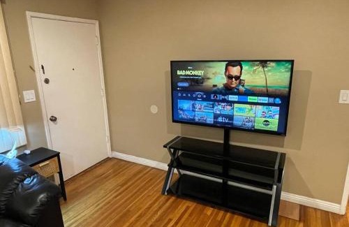 El Monte Apartamento | Entire Urban House Getaway Newly Remodeled
