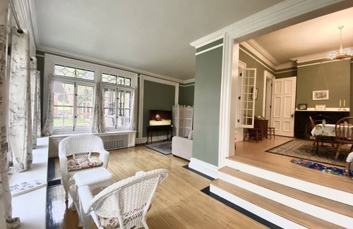 Oshkosh Casa | Entire Victorian Mansion - Near Main St & Farmer’s Mkt - Sleeps12