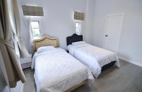 Pong Ta Long Complejo | *Entire Villa* The Eyrie Khaoyai House.K3 5 Bedrooms 10 Guests near Khaoyai