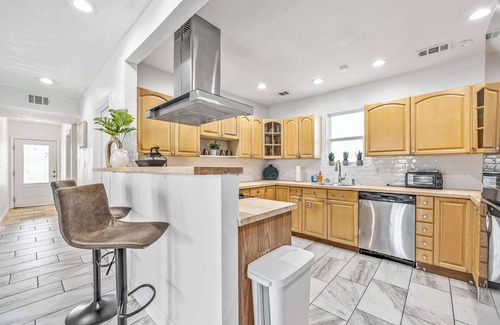 Orlando Beach Casa | Entire Waterfront House Steps from the Beach