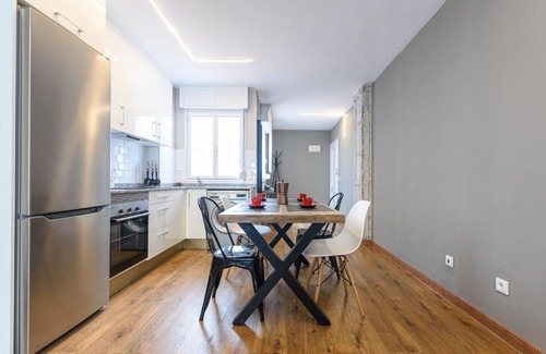 Luanco Apartamento | Entorno único a 2 minutos del mar con plaza de garaje