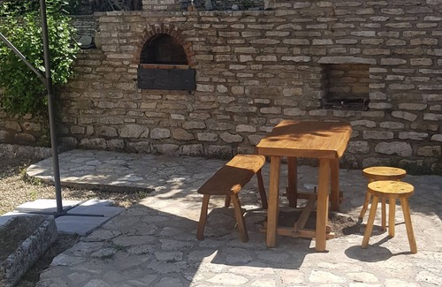 Bourg-Saint-Andeol Casa | Entre Ardèche et Drôme Provençale Maison Avec Grand Jardin Clos et Arboré