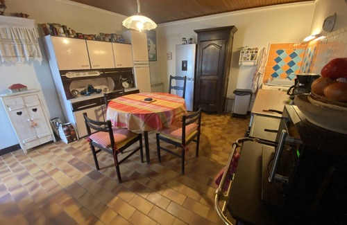 Saint-Androny Casa | Entre Braud Saint-louis et Blaye, une Maison Comme une Parenthèse
