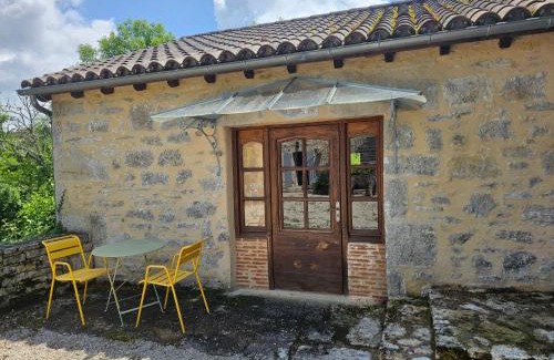 Cajarc Cama Y Desayuno | Entre Pierres et Légendes