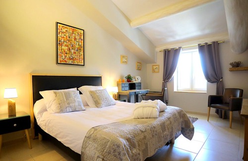 Pujaut Cama Y Desayuno | Entre Vigne et Garrigue