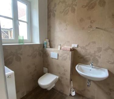 Groß-Siegharts Apartamento | Entzückendes Häuschen, neu ren.