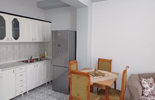 Berat Apartamento | Enxhi's apartment