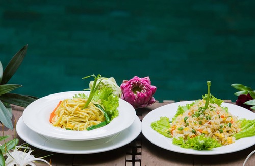 Wat Bo Area Hotel | eOcambo Residence