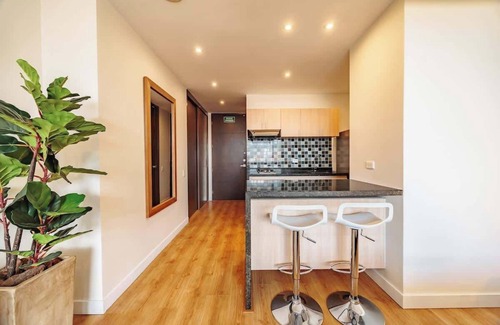 La Aguacatala Apartamento | |EP| Modern Loft W/AC, Workspace, and Scenic Views