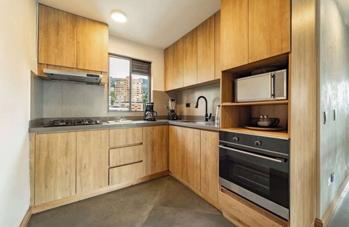 Los Naranjos Apartamento | |EP| Spacious 2BR Apt Near Tesoro Mall, ACs,Gym