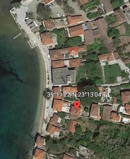 Horto Apartamento | Epavli Sofia' s two Apartments in Horto, 30m from the sea