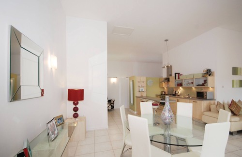 Central Aberdeen Apartamento | EPI - Apartamento ático de 1 cama con baño en suite y vestidor