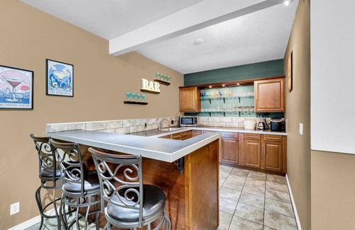Highlands Casa | Epic Hillside Retreat Htd Pool HotTub Golf 4400sf