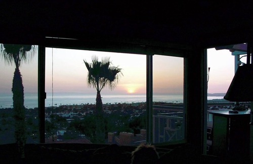 San Clemente Apartamento | Epic views, Private and well equipped ..a home away from home piece of paradise!