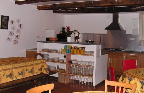Pampelonne Casa | Relevo ecuestre de la casa antigua