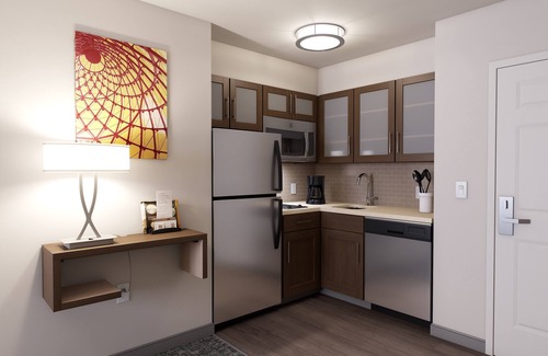Utica Apartamento | Equipped Suite | Free Daily Breakfast, 24h Business Center + Seasonal Pool